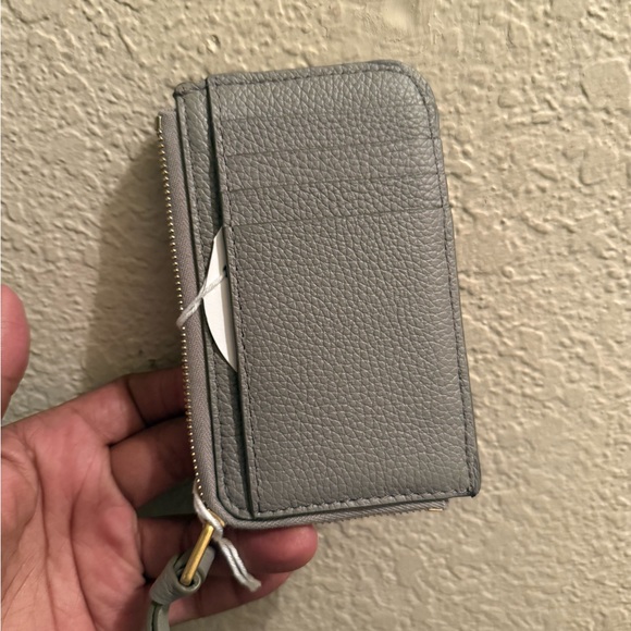 Chloe - Picture 4 of 7